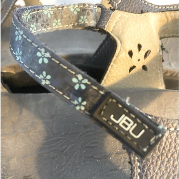 VGUC JBU Wildflower Sandals, Sz 10, Vegan, Daisy, Ankle Strap, Adjustable​ - Picture 2 of 15